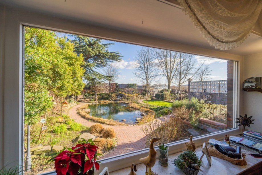 Blick vom Wohnzimmer in den Garten Villa Kamp-Lintfort