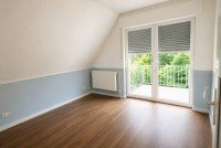 Bild (37c038887cac2cb188115ae86b2feab9): Familienklassiker in begehrter Wohnlage - 737 m� S�dgrundst�ck mit viel Potenzial