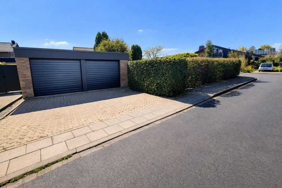 Doppelgarage und Grundst�ck Einfamilienhaus Goch