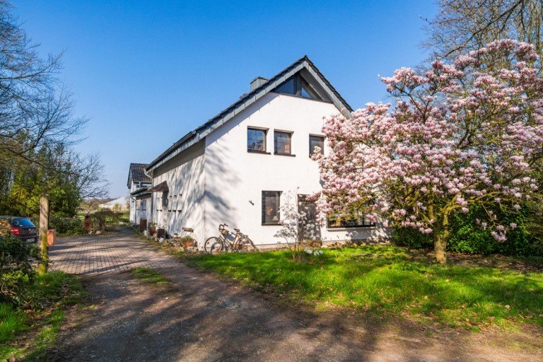 Hauptbild: Mehr als ein Zuhause - Leben in Alleinlage mit Pferden, Koppel, Tinyhaus und flexiblen Einheiten