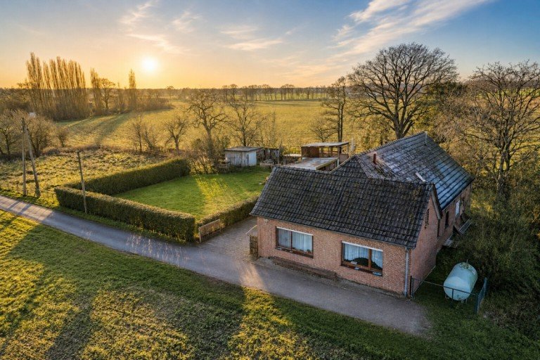 Hauptbild: Katstelle in unverbaubarer Alleinlage mit enormen Potenzial im Golddorf Hommersum