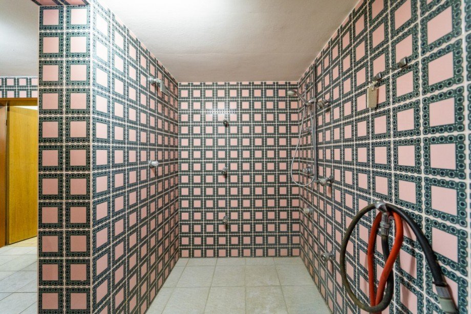 Duschbereich im Keller Villa Kamp-Lintfort