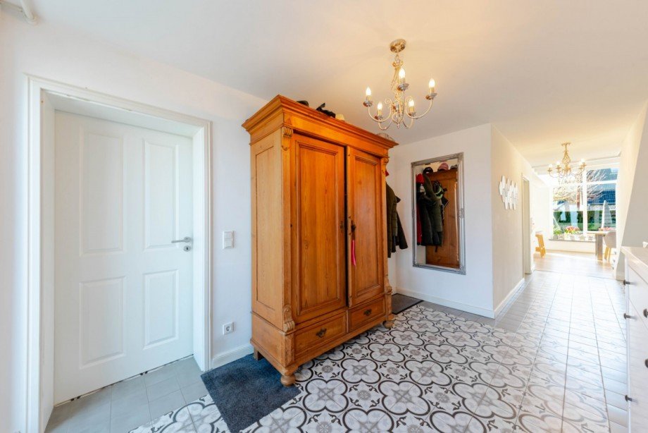 gro�er, heller Flurbereich Einfamilienhaus Kevelaer